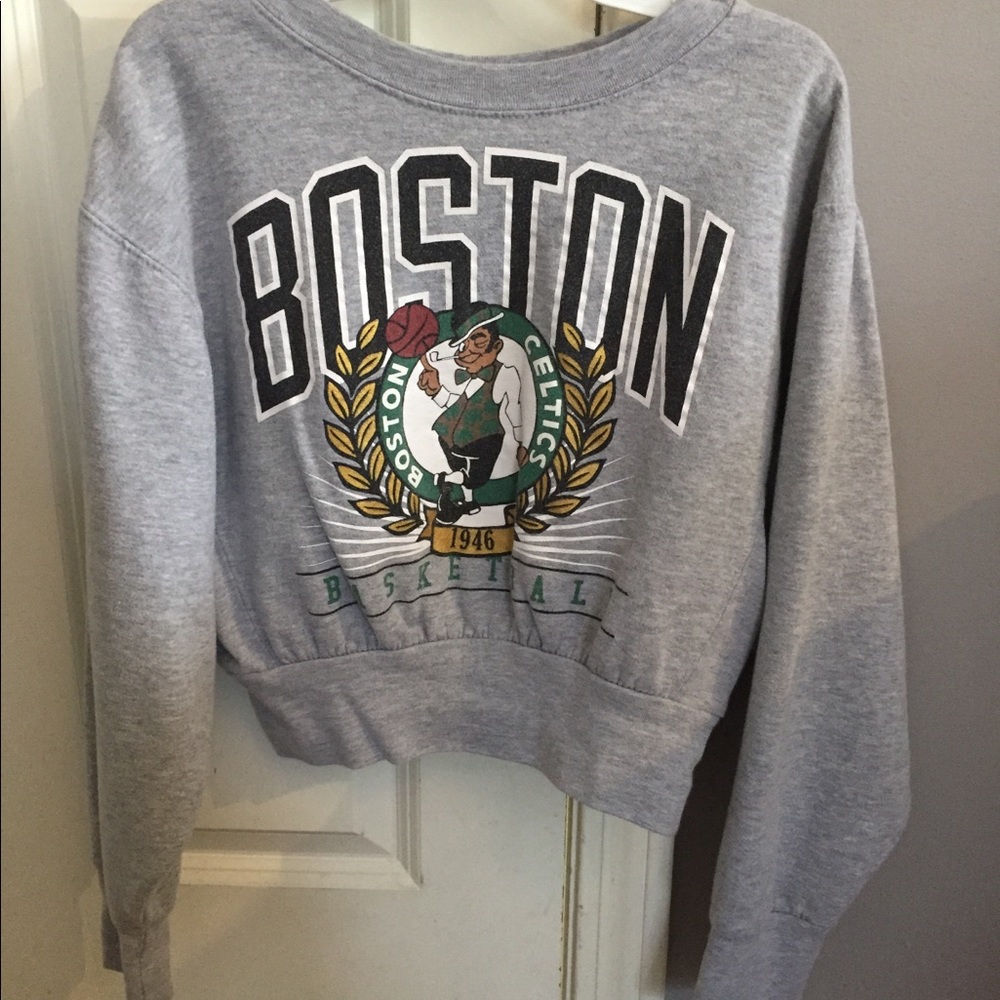 Grey cropped Celtics sweatshirt size small